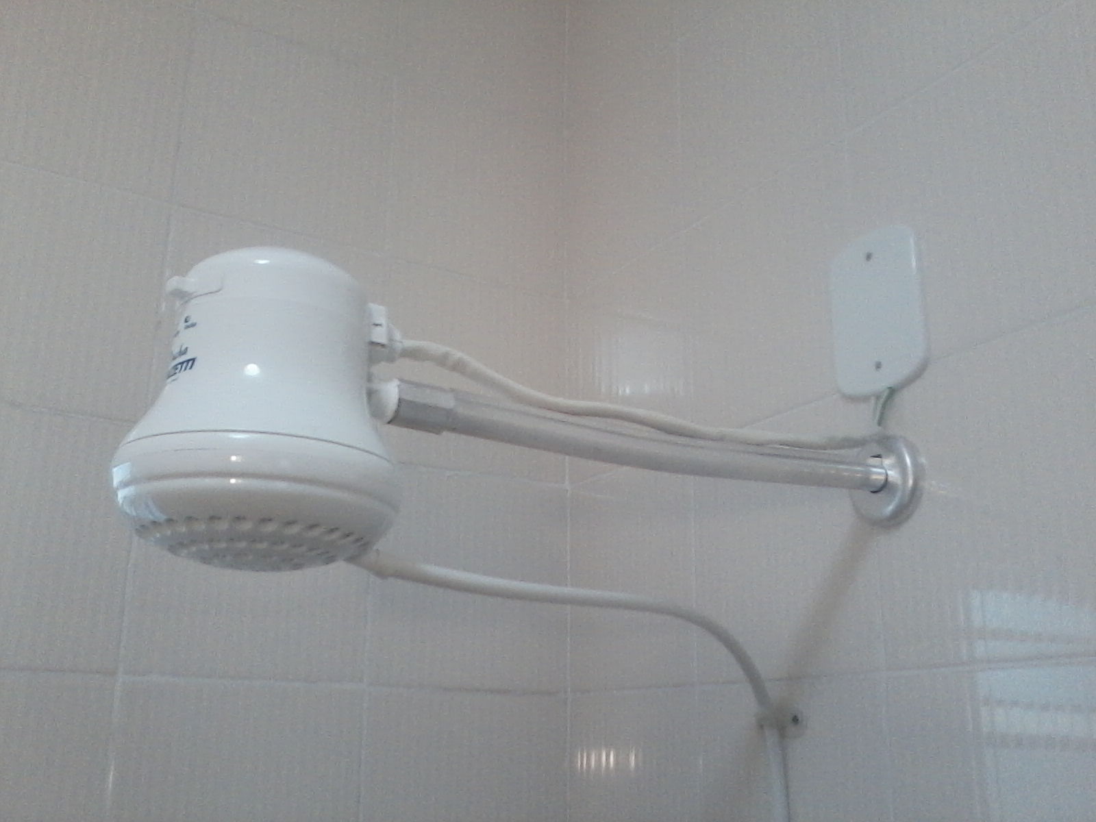 Chuveiro Elétrico em Blumenau: Instalação, Manutenção e Segurança com Eletricista chuveiro eletrico 1