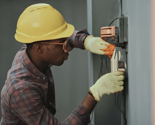 Chuveiro Elétrico em Blumenau: Instalação, Manutenção e Segurança com Eletricista carlos silva